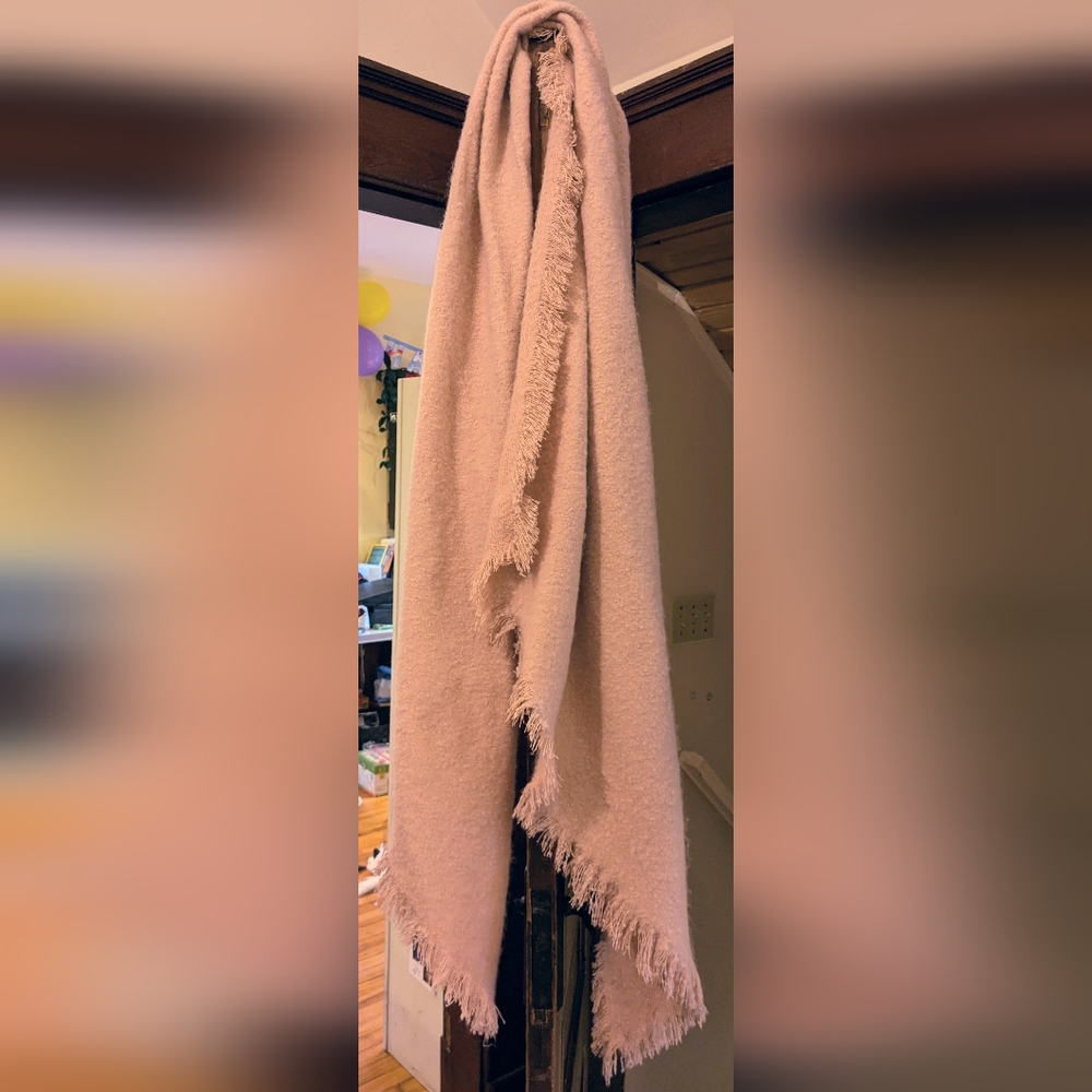 Vero Moda misty rose scarf